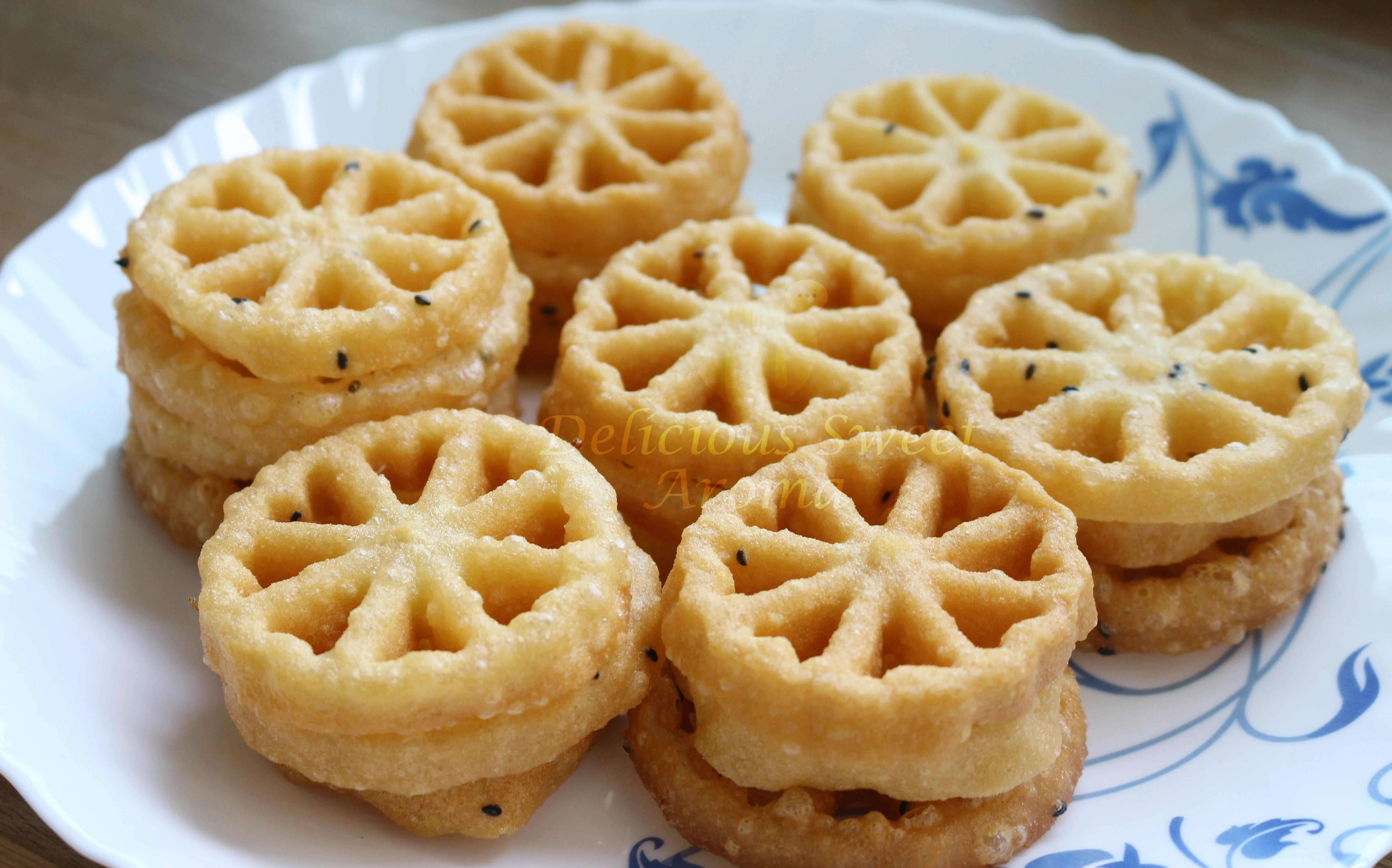 Rose Cookies / Mangalorean Kokisan | Christmas Treats